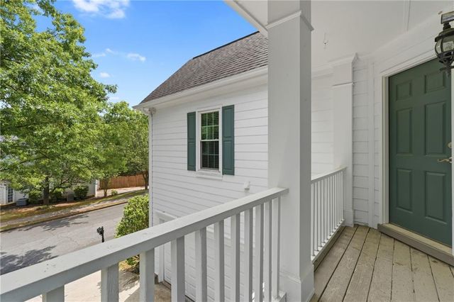 374 Ivy Glen Circle, Avondale Estates, GA 30002