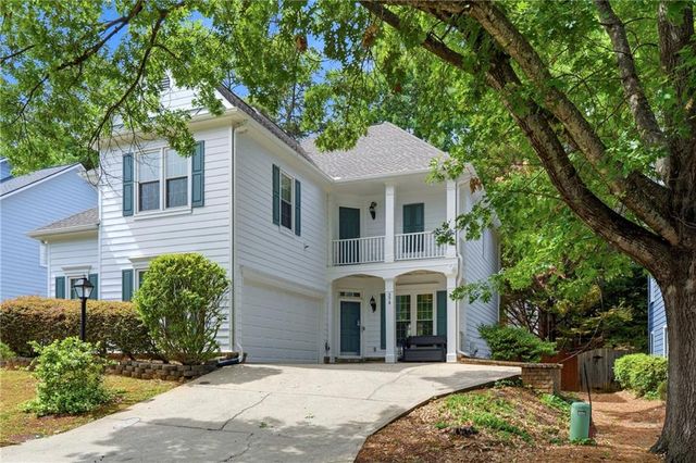 374 Ivy Glen Circle, Avondale Estates, GA 30002