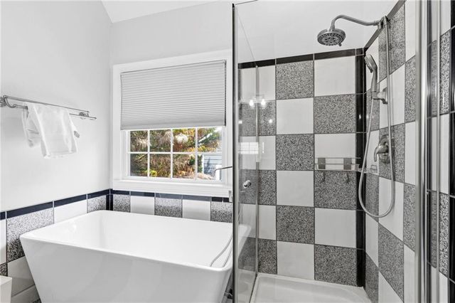 374 Ivy Glen Circle, Avondale Estates, GA 30002