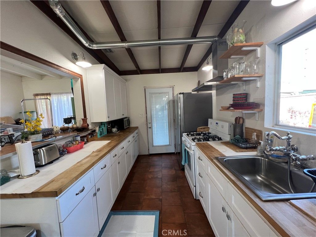 305 E Valencia, Fullerton, CA 92832 — photo 4