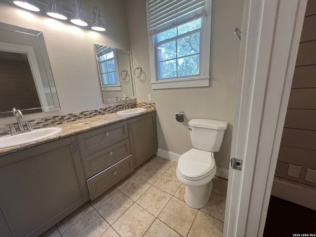 16862 Fm 306, Canyon Lake, TX 78133