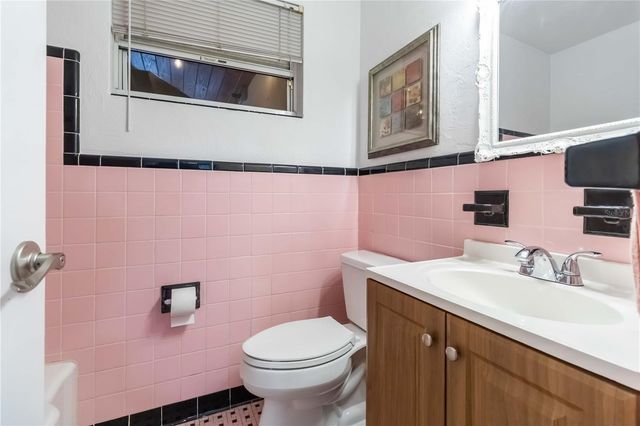 160 OAKWOOD DRIVE, Daytona Beach, FL 32117