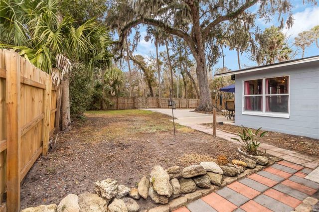 160 OAKWOOD DRIVE, Daytona Beach, FL 32117