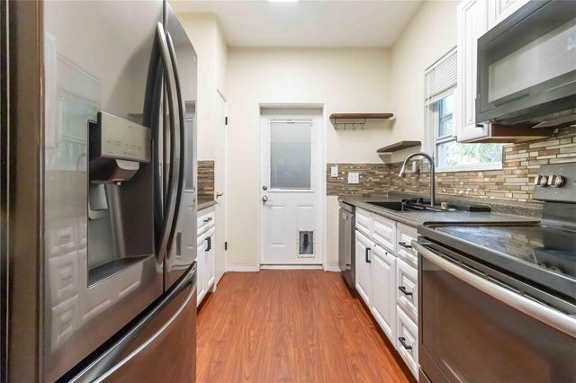 160 OAKWOOD DRIVE, Daytona Beach, FL 32117