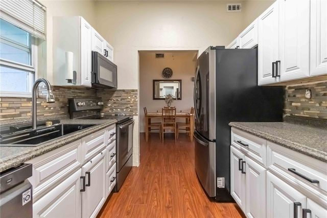 160 OAKWOOD DRIVE, Daytona Beach, FL 32117