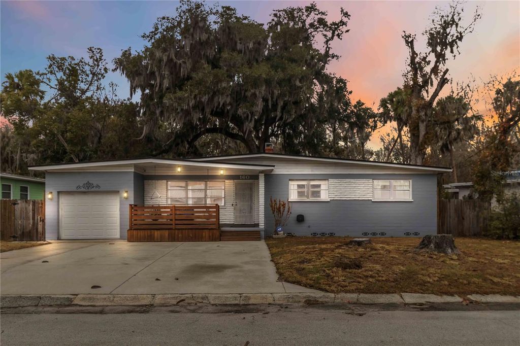 160 OAKWOOD DRIVE, Daytona Beach, FL 32117