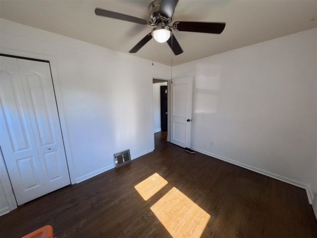 23147 Melville Avenue, Hazel Park, MI 48030