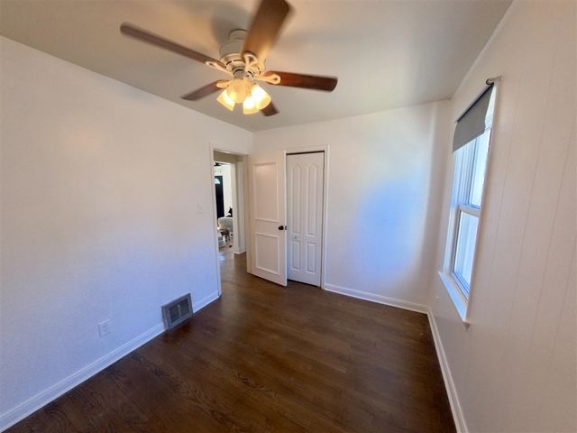 23147 Melville Avenue, Hazel Park, MI 48030