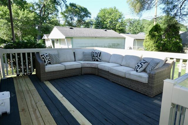 23147 Melville Avenue, Hazel Park, MI 48030