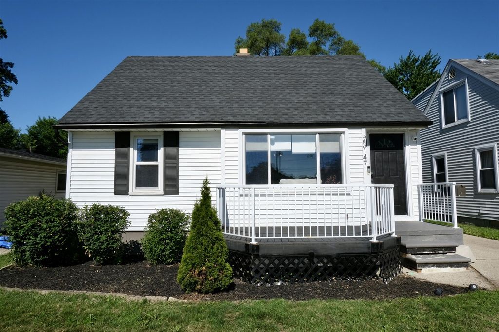 23147 Melville Avenue, Hazel Park, MI 48030
