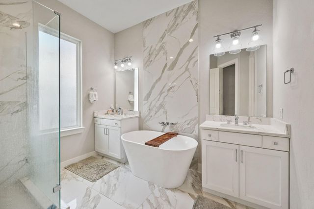 823 Mansfield Street H, Houston, TX 77091