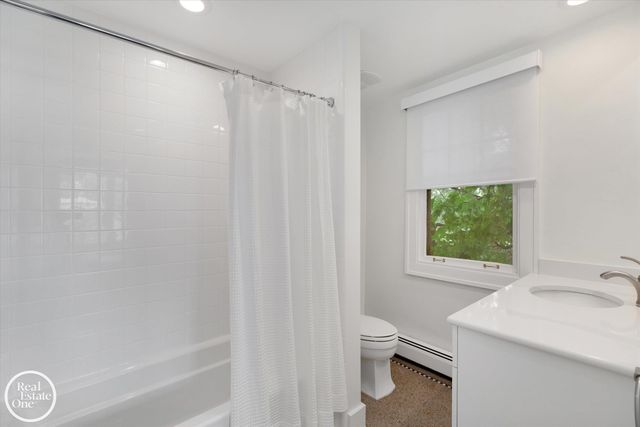 277 Lincoln Road, Grosse Pointe, MI 48230