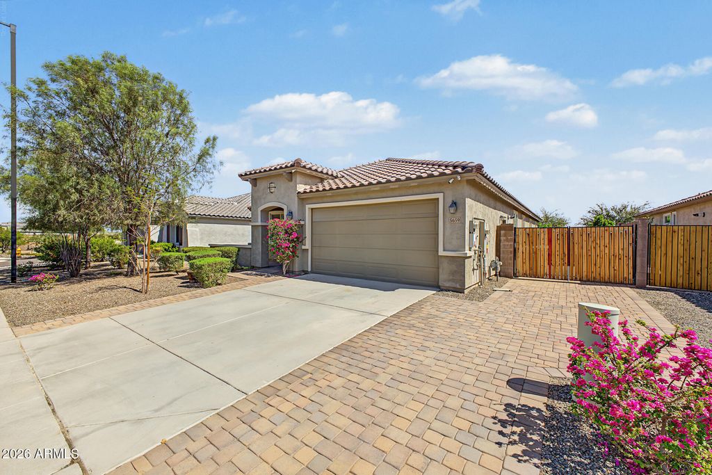 5659 N 195TH Drive, Litchfield Park, AZ 85340 — photo 3