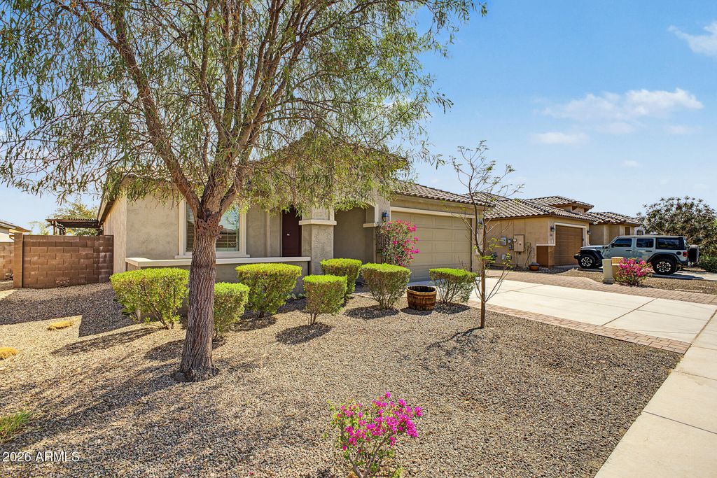 5659 N 195TH Drive, Litchfield Park, AZ 85340 — photo 4