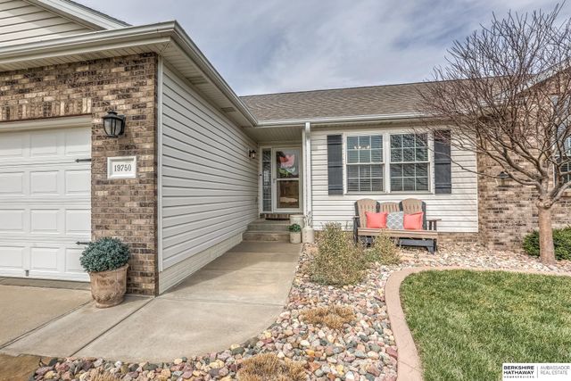 19750 Bellbrook Boulevard, Gretna, NE 68028