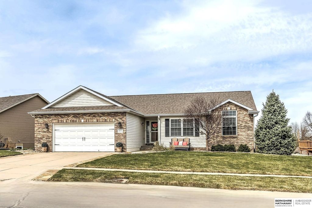 19750 Bellbrook Boulevard, Gretna, NE 68028