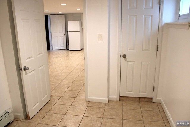 1044 Poplar Street, Secaucus, NJ 07094