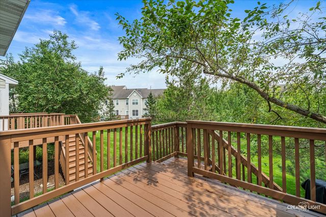 1123 Pine Valley Court, Elgin, IL 60124