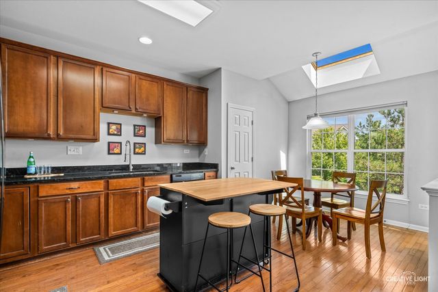 1123 Pine Valley Court, Elgin, IL 60124