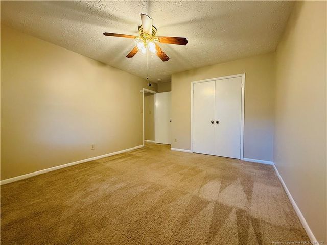 6809 Timbercroft Lane, Fayetteville, NC 28314
