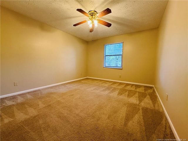 6809 Timbercroft Lane, Fayetteville, NC 28314
