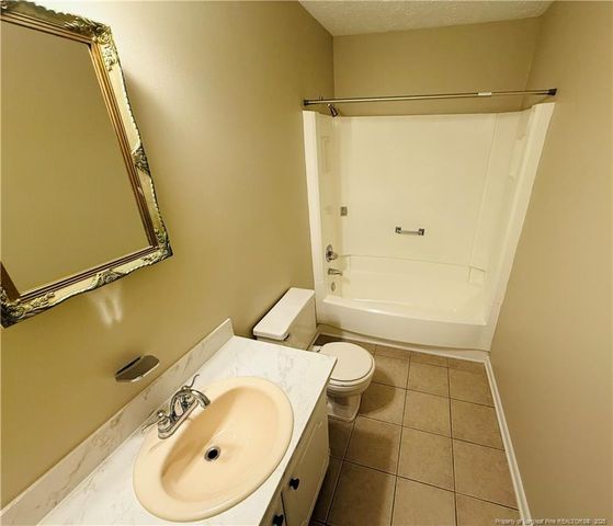 6809 Timbercroft Lane, Fayetteville, NC 28314