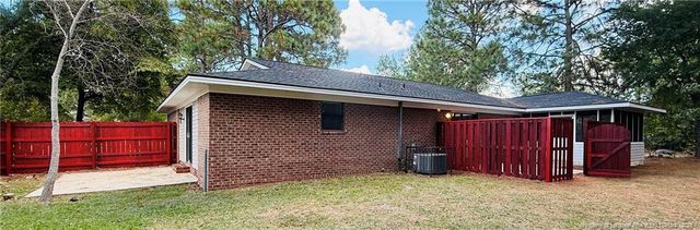 6809 Timbercroft Lane, Fayetteville, NC 28314