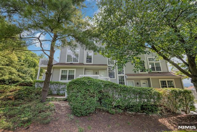 7 Eagles Notch Drive 4, Englewood, NJ 07631