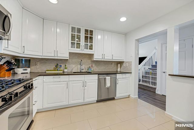 7 Eagles Notch Drive 4, Englewood, NJ 07631