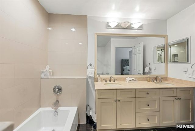 7 Eagles Notch Drive 4, Englewood, NJ 07631