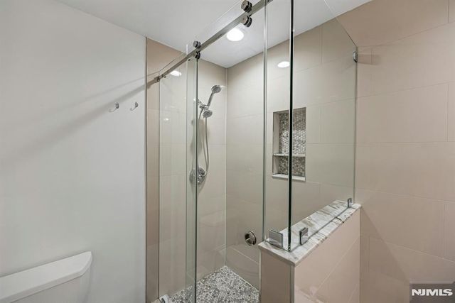 7 Eagles Notch Drive 4, Englewood, NJ 07631