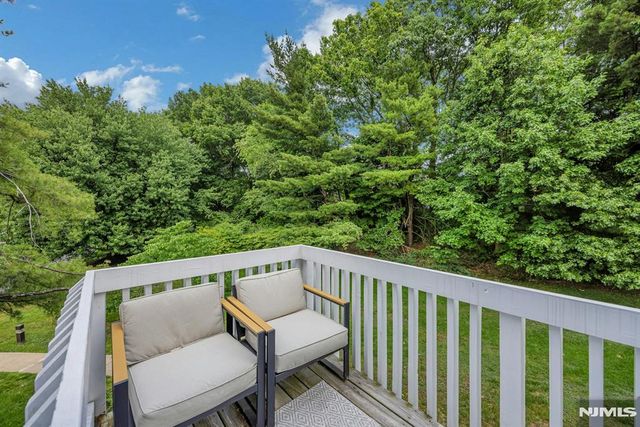7 Eagles Notch Drive 4, Englewood, NJ 07631