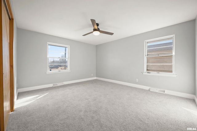 1021 W WESTWOOD Drive, Peoria, IL 61604