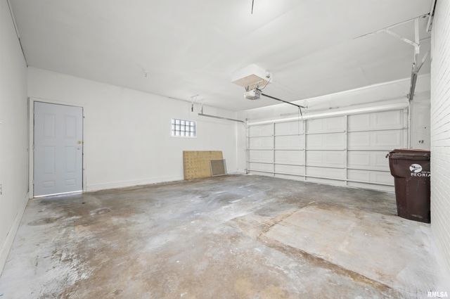 1021 W WESTWOOD Drive, Peoria, IL 61604