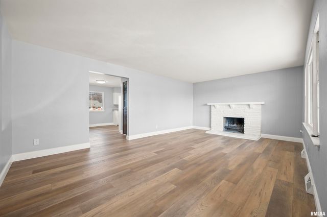 1021 W WESTWOOD Drive, Peoria, IL 61604