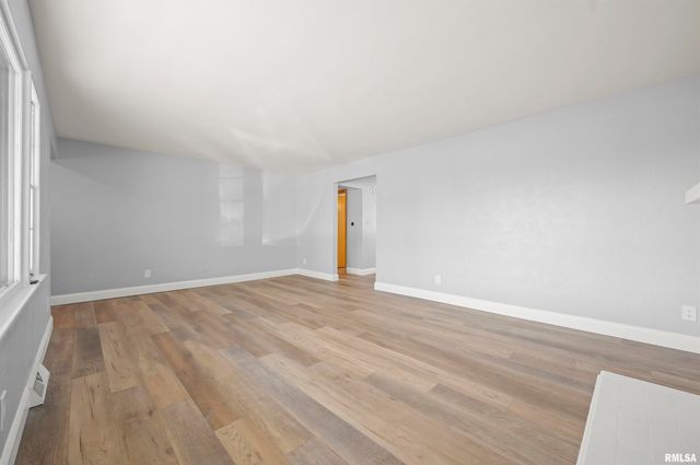 1021 W WESTWOOD Drive, Peoria, IL 61604