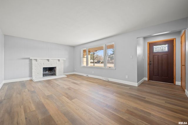 1021 W WESTWOOD Drive, Peoria, IL 61604