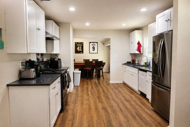 800 Barbara DR, San Marcos, TX 78666