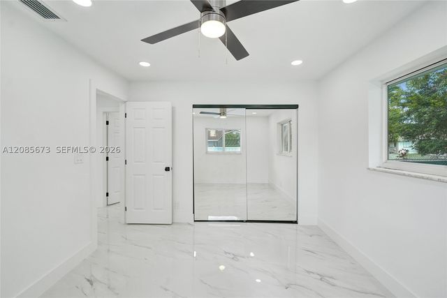 10601 NW 43rd Ct, Coral Springs, FL 33065