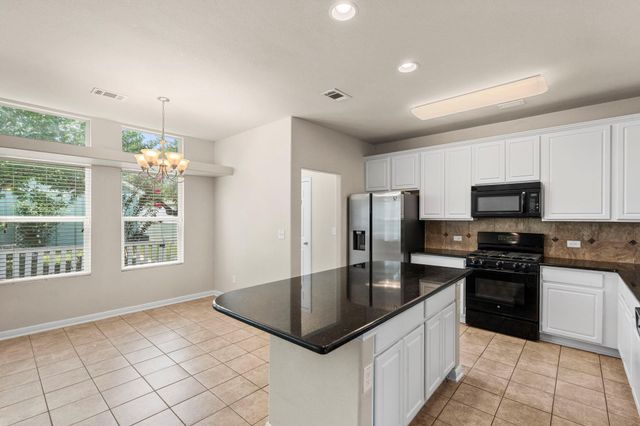 423 Wetzel, Kyle, TX 78640