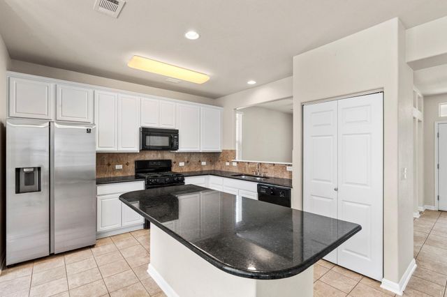 423 Wetzel, Kyle, TX 78640