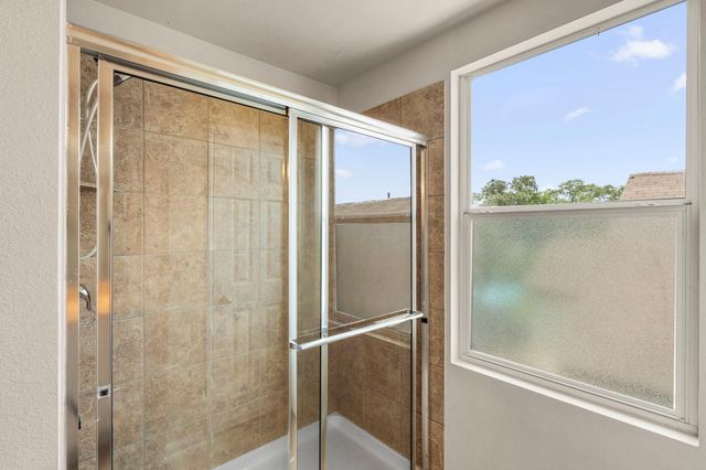 423 Wetzel, Kyle, TX 78640