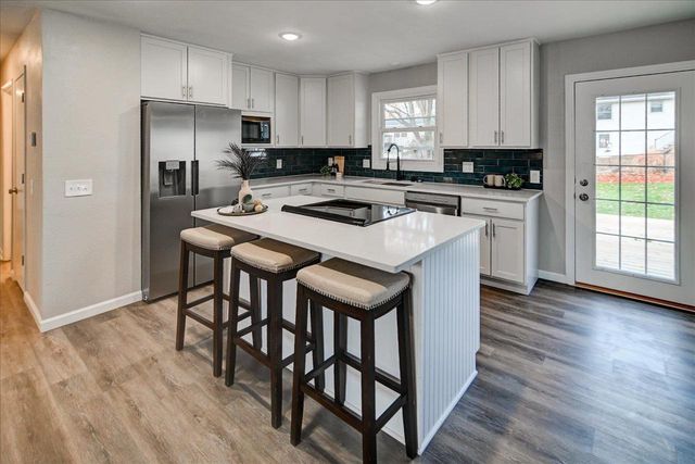 10 Ammerman Circle, Madison, WI 53716