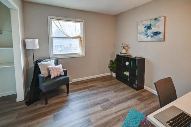 10 Ammerman Circle, Madison, WI 53716