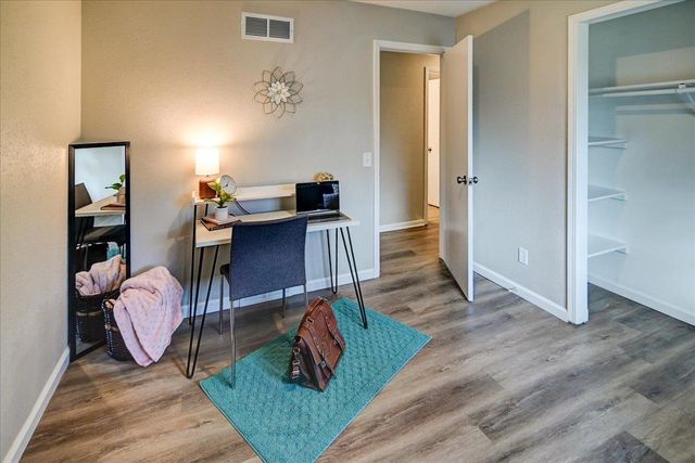 10 Ammerman Circle, Madison, WI 53716