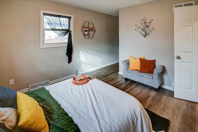 10 Ammerman Circle, Madison, WI 53716