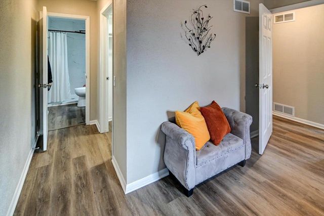 10 Ammerman Circle, Madison, WI 53716