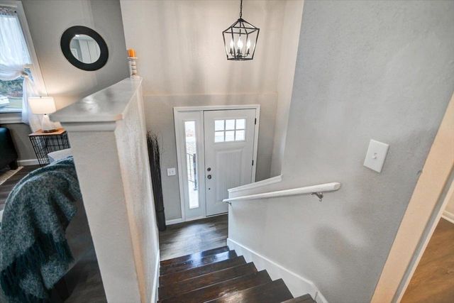 10 Ammerman Circle, Madison, WI 53716