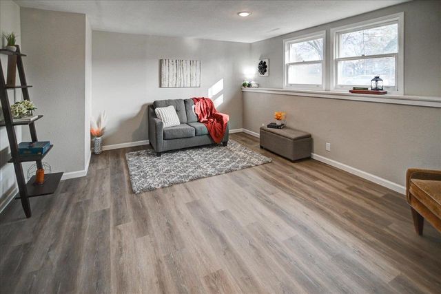 10 Ammerman Circle, Madison, WI 53716