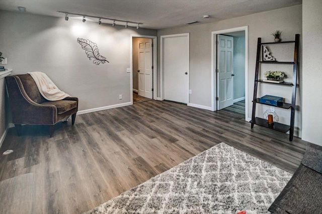 10 Ammerman Circle, Madison, WI 53716